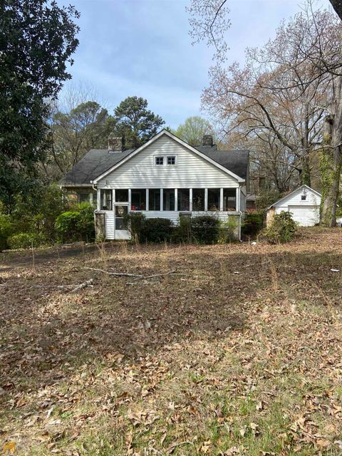 Single Family Residence in Atlanta GA 602 Hamilton Holmes Drive.jpg
