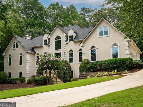Single Family Residence in Roswell GA 5940 Plantation Drive.jpg
