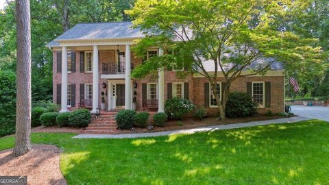 Single Family Residence in Roswell GA 11940 Mountain Laurel Drive.jpg