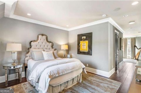 Single Family Residence in Alpharetta GA 1125 Lake Shore Overlook 37.jpg