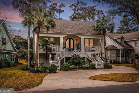 Single Family Residence in St. Simons GA 220 Rice Mill Ml.jpg