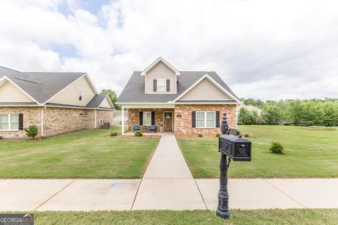 Single Family Residence in Perry GA 309 Charles Gray Boulevard.jpg