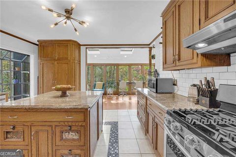 Single Family Residence in Roswell GA 10845 Shallowford Road 56.jpg