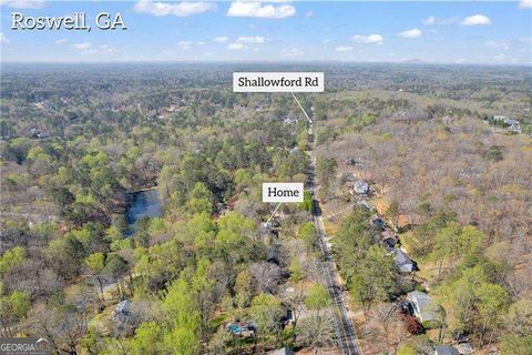 Single Family Residence in Roswell GA 10845 Shallowford Road 32.jpg