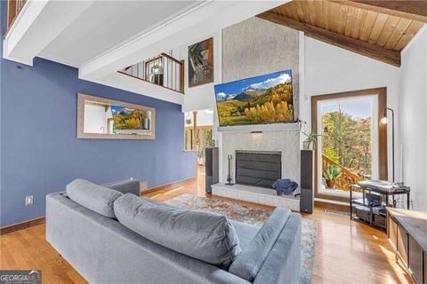 Single Family Residence in Roswell GA 10845 Shallowford Road 45.jpg