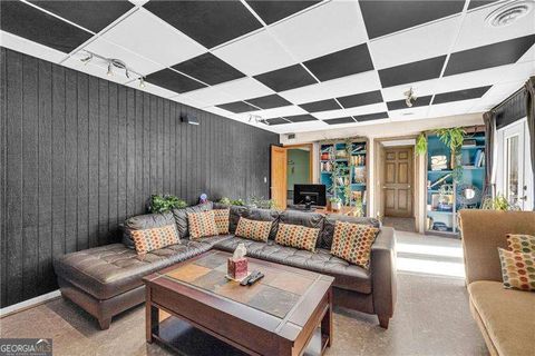 Single Family Residence in Roswell GA 10845 Shallowford Road 87.jpg
