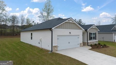 Single Family Residence in Bonaire GA 115 Ike Court 45.jpg