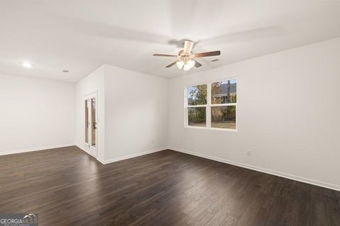 Single Family Residence in Bonaire GA 115 Ike Court 12.jpg