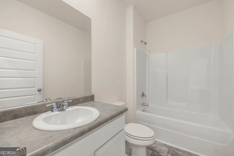 Single Family Residence in Bonaire GA 115 Ike Court 33.jpg