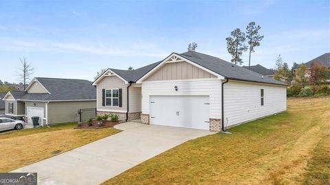 Single Family Residence in Bonaire GA 115 Ike Court 48.jpg