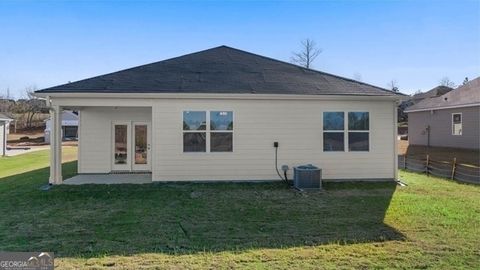Single Family Residence in Bonaire GA 115 Ike Court 42.jpg