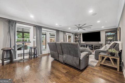 Single Family Residence in Roswell GA 10195 Kinross Road 32.jpg
