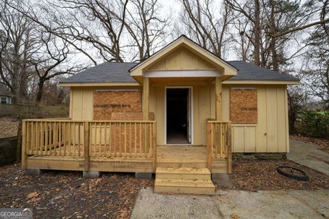 Single Family Residence in Atlanta GA 2064 Chicago Avenue.jpg