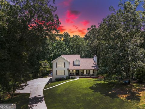 Single Family Residence in Douglasville GA 6240 River Ridge Drive.jpg