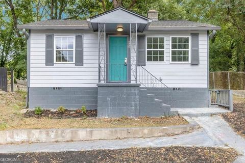 Single Family Residence in Atlanta GA 225 JOE LOUIS Drive.jpg