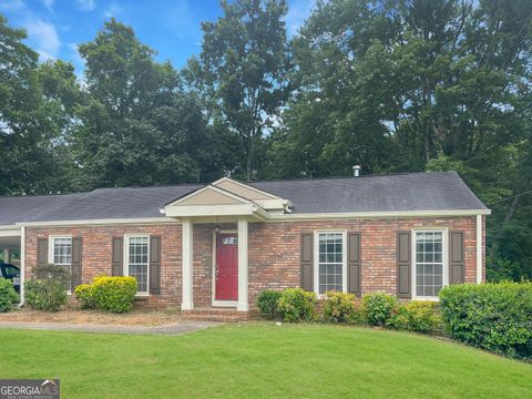 Single Family Residence in Roswell GA 365 Norcross Street.jpg