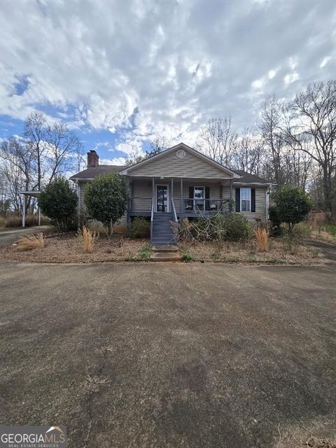 Single Family Residence in Valley AL 100 Riverside Dr.jpg