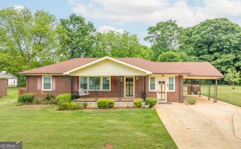 Single Family Residence in Athens GA 170 Northcrest Drive.jpg