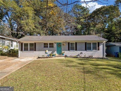 Single Family Residence in Atlanta GA 1824 Evans Drive.jpg