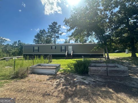 Mobile Home in Sylvania GA 711 Scrub Oak Road.jpg