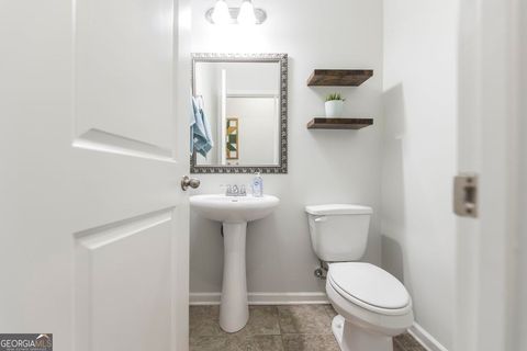 Single Family Residence in Bonaire GA 1502 Adirondac Way 11.jpg