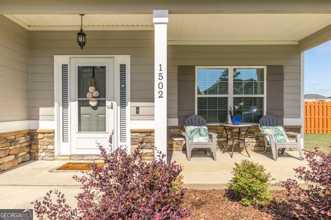 Single Family Residence in Bonaire GA 1502 Adirondac Way 2.jpg