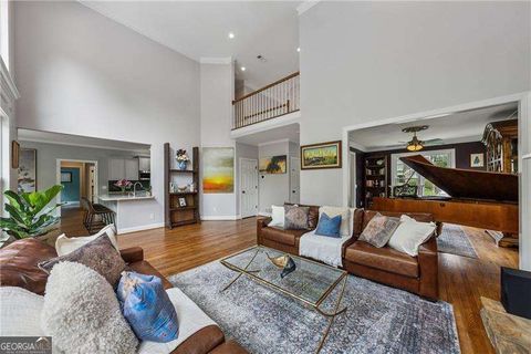 Single Family Residence in Canton GA 641 Lake Overlook Drive 14.jpg