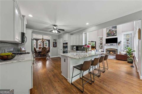 Single Family Residence in Canton GA 641 Lake Overlook Drive 16.jpg