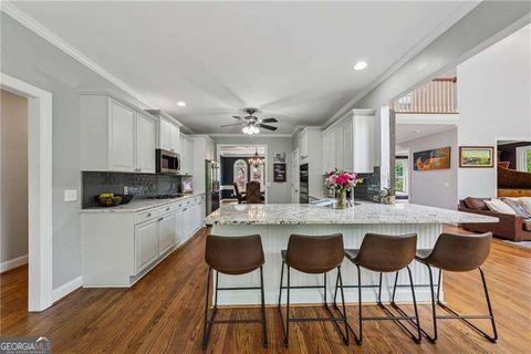 Single Family Residence in Canton GA 641 Lake Overlook Drive 15.jpg