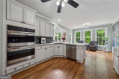 Single Family Residence in Canton GA 641 Lake Overlook Drive 19.jpg