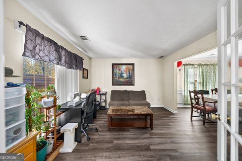 Single Family Residence in Cumming GA 5770 Millstone Drive 21.jpg