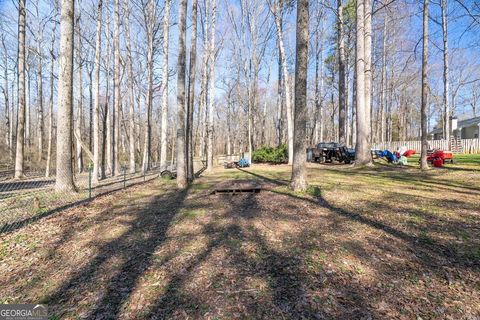 Single Family Residence in Cumming GA 5770 Millstone Drive 47.jpg