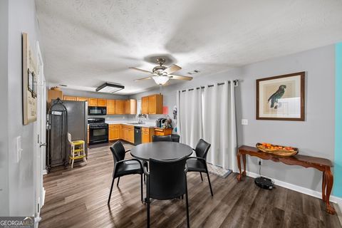 Single Family Residence in Cumming GA 5770 Millstone Drive 15.jpg