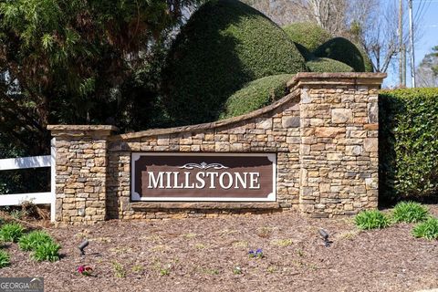 Single Family Residence in Cumming GA 5770 Millstone Drive 54.jpg