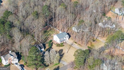 Single Family Residence in Cumming GA 5770 Millstone Drive 5.jpg