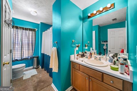 Single Family Residence in Cumming GA 5770 Millstone Drive 37.jpg