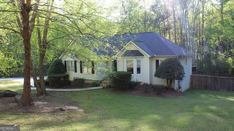 Single Family Residence in Dawsonville GA 387 Bay Drive.jpg