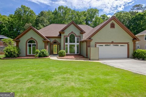 Single Family Residence in Peachtree City GA 411 Baneberry Bend.jpg