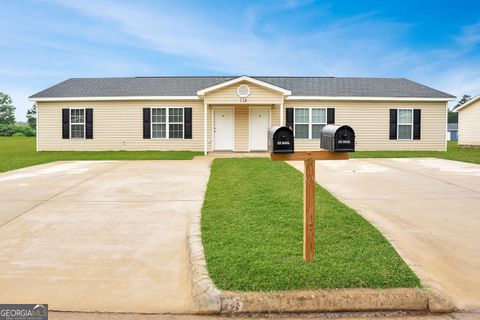 Duplex in Fort Valley GA 114 Ronald Pride Boulevard.jpg