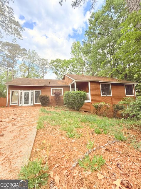 Single Family Residence in Riverdale GA 1445 Diplomat Drive.jpg