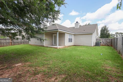 Single Family Residence in Bonaire GA 213 Kentshire Lane 18.jpg