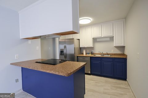 Single Family Residence in Bonaire GA 213 Kentshire Lane 6.jpg