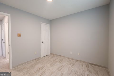 Single Family Residence in Bonaire GA 213 Kentshire Lane 13.jpg