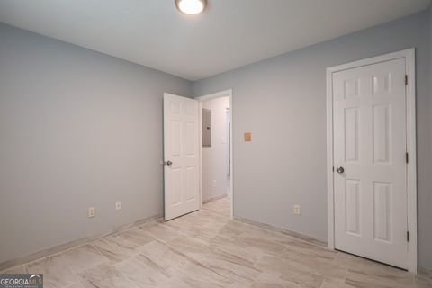 Single Family Residence in Bonaire GA 213 Kentshire Lane 12.jpg