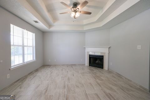 Single Family Residence in Bonaire GA 213 Kentshire Lane 3.jpg