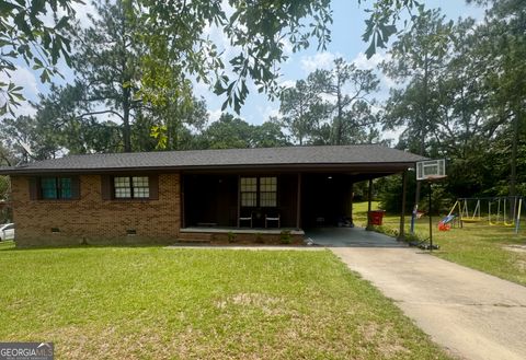 Single Family Residence in Eastman GA 5534 Russell Avenue.jpg