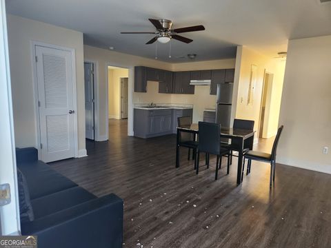 Triplex in Fort Valley GA 116 Ronald Pride Boulevard 7.jpg