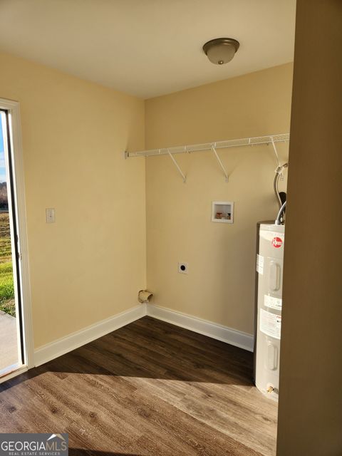 Triplex in Fort Valley GA 116 Ronald Pride Boulevard 15.jpg