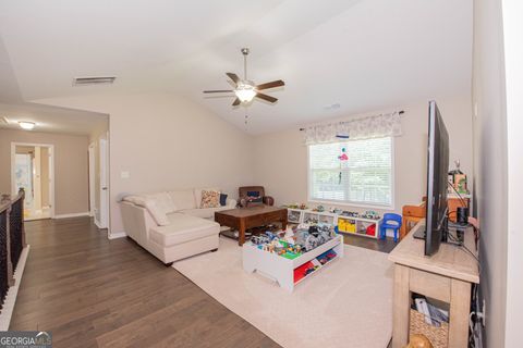 Single Family Residence in Bonaire GA 406 Morgan Ranch Circle 44.jpg