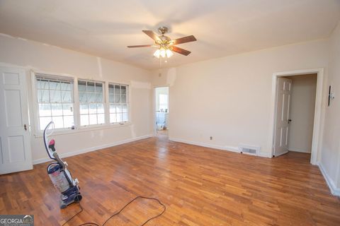 Multi Family in College Park GA 3548 East Main Street St 40.jpg